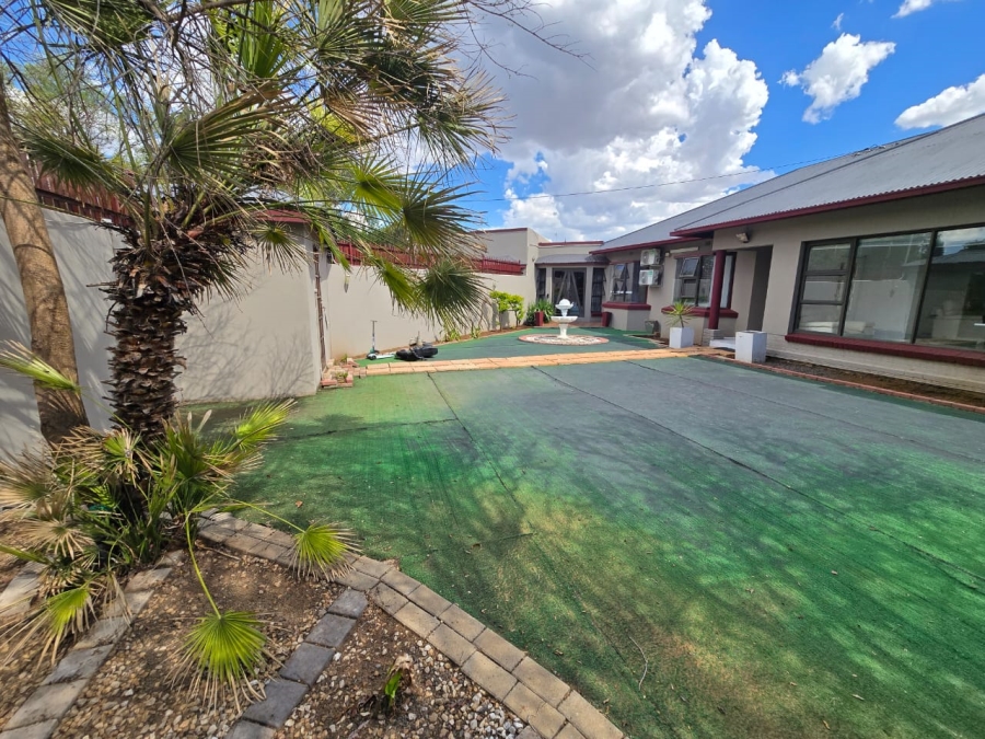 4 Bedroom Property for Sale in Dan Pienaar Free State